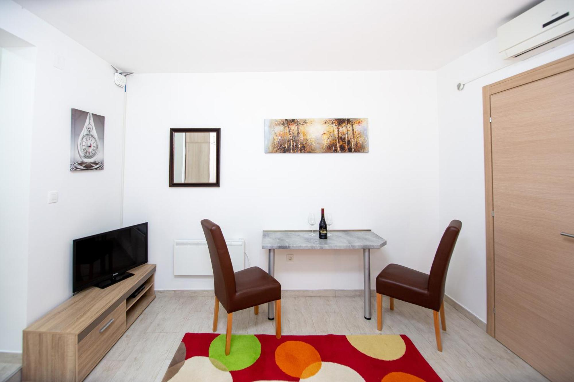 Mejic Apartments Kotor Rum bild